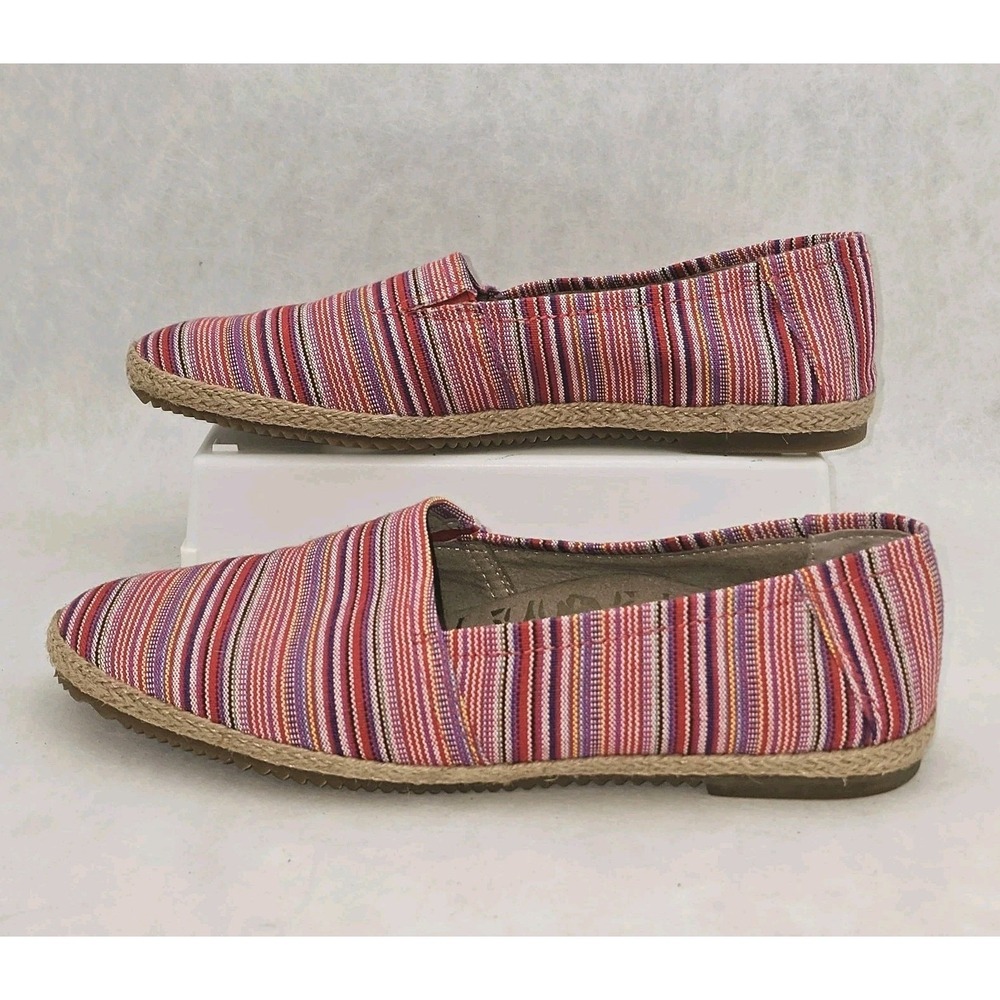EUC Aetrex Women's Kylie Slip On Shoe - Red Stripe Size US 8.5 Arch Support